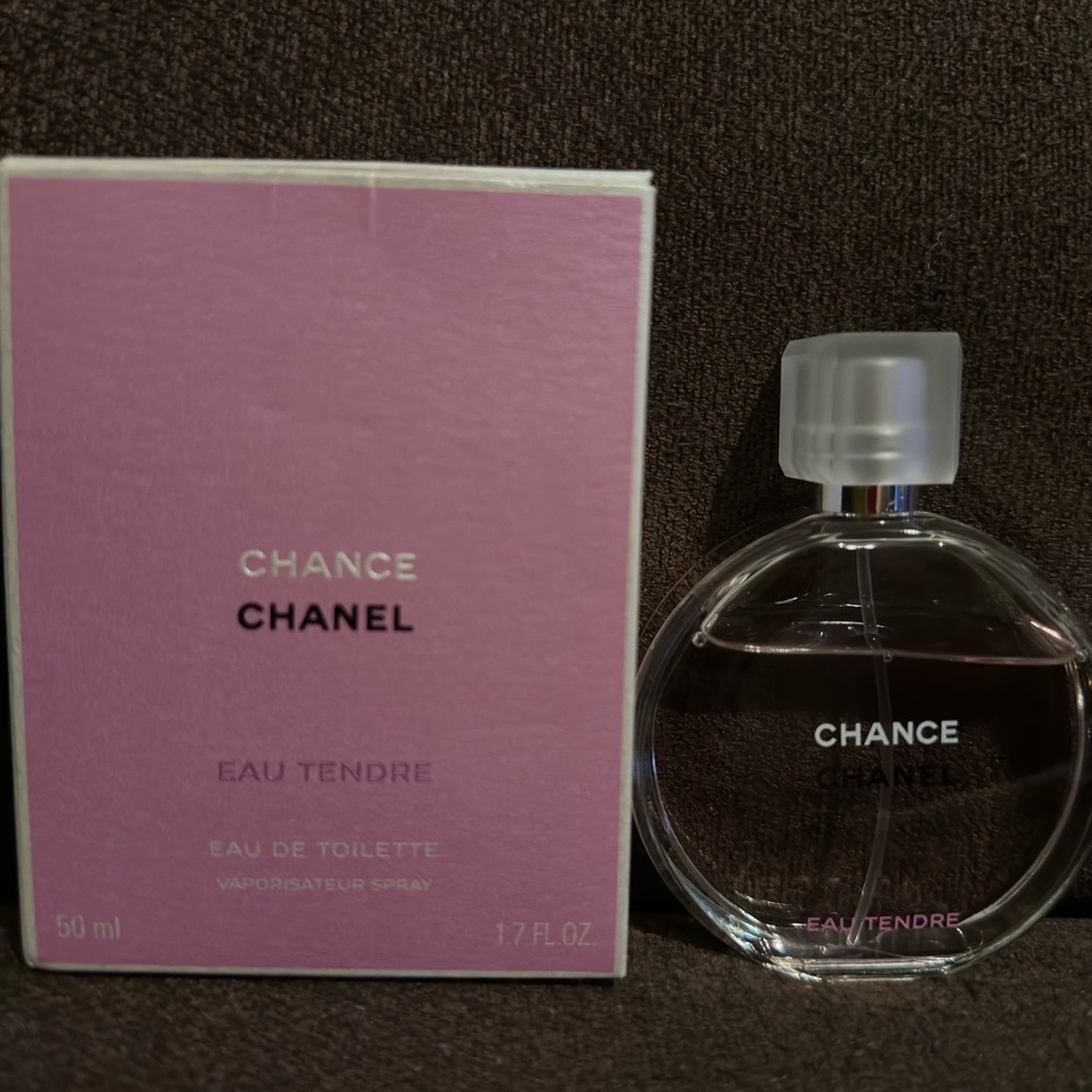 CHANEL Chance Eau Tendre with Pink Box. One quarter used. See picture for level.